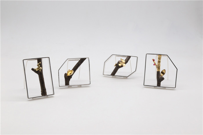 1558681192824577.jpg 系列二全家福.JPG