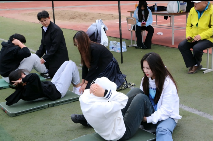 1729583974889325.png 17.png