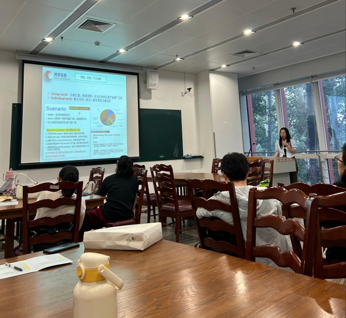 1751870387302660.jpg 2、张娟老师.jpg