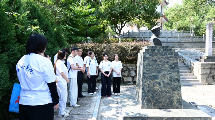 1751959350744145.jpg 了解烈士生平1.jpg