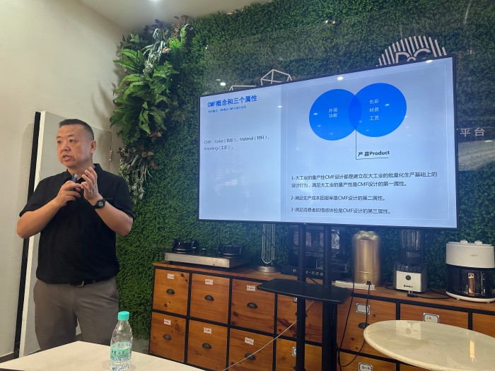 1752044925456904.jpg 图15 各领域导师讲座分享2.jpg