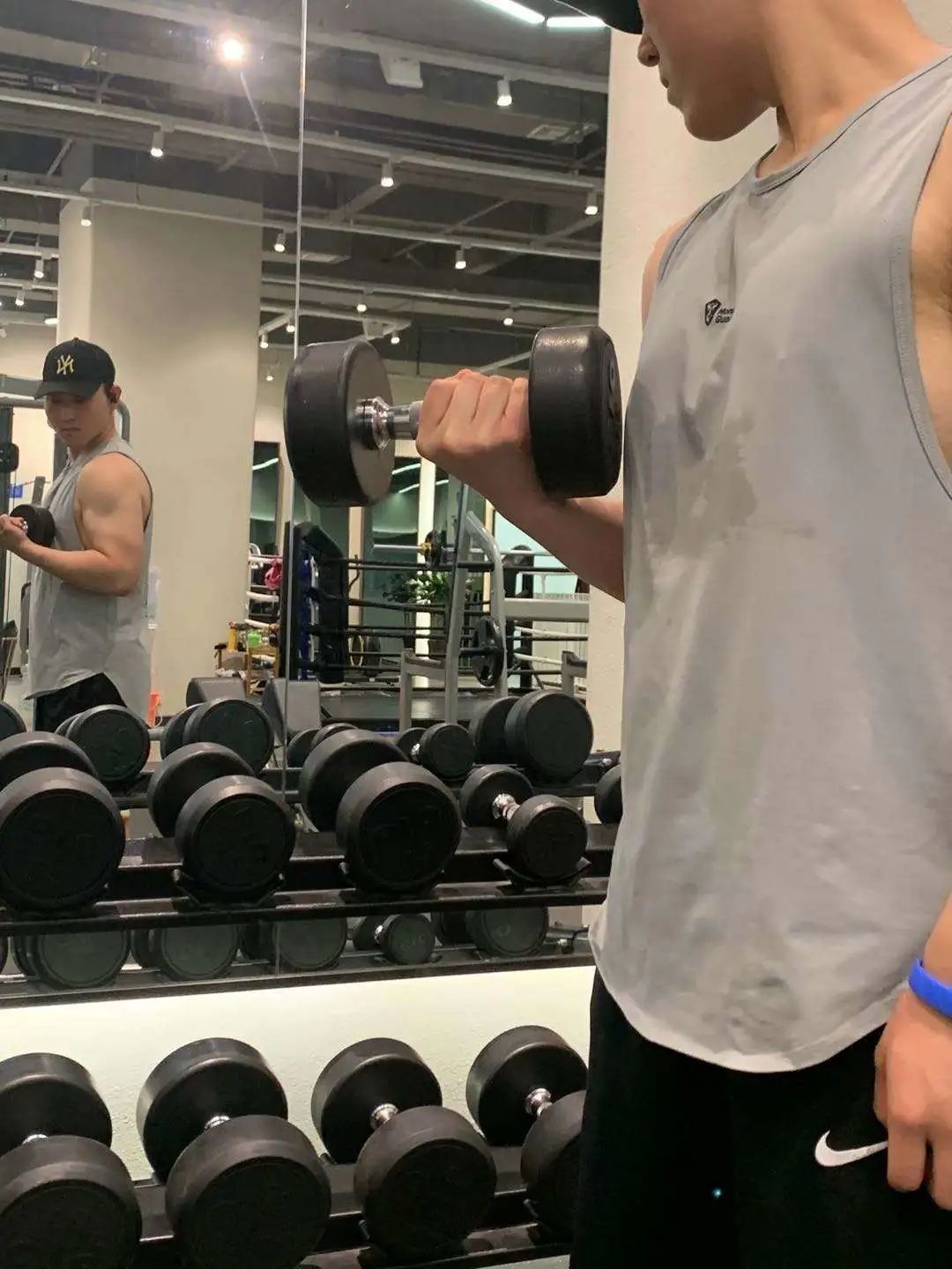 1596376758763691.jpg 1596376758763691.jpg